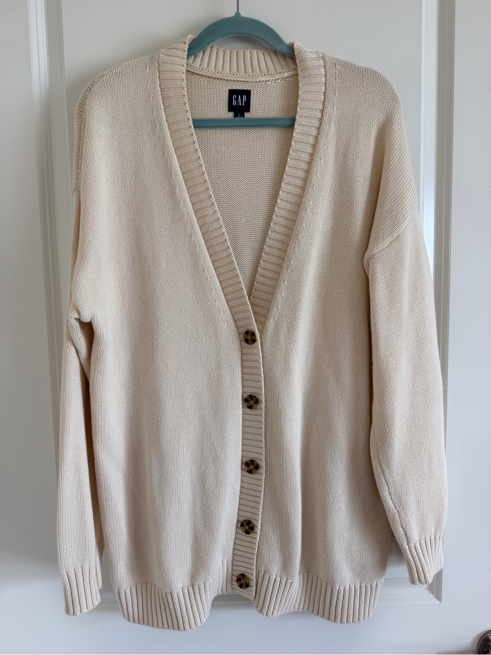 GAP Women’s Cream Button-Up Knit Cardigan, Oversized Fit